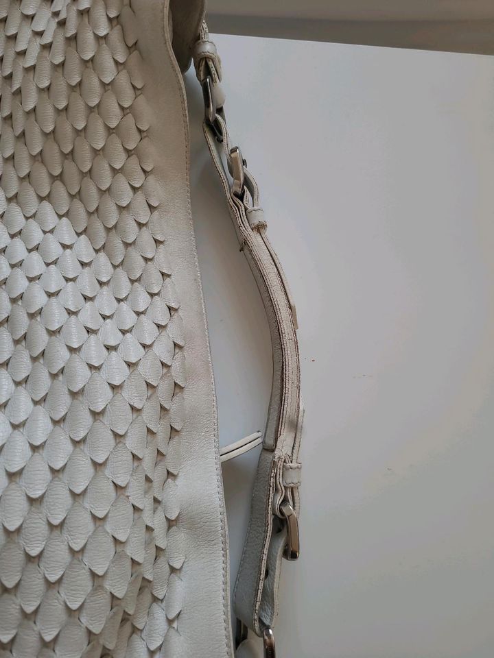 Burberry Tasche weiss original Leder in Berlin