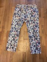 GAP Hose Blumenmuster Bayern - Marktschellenberg Vorschau