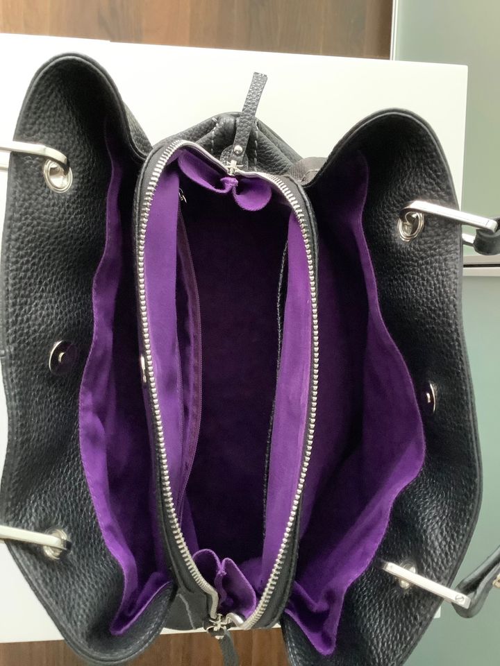 CINQUE Handtasche schw. Leder in Berlin