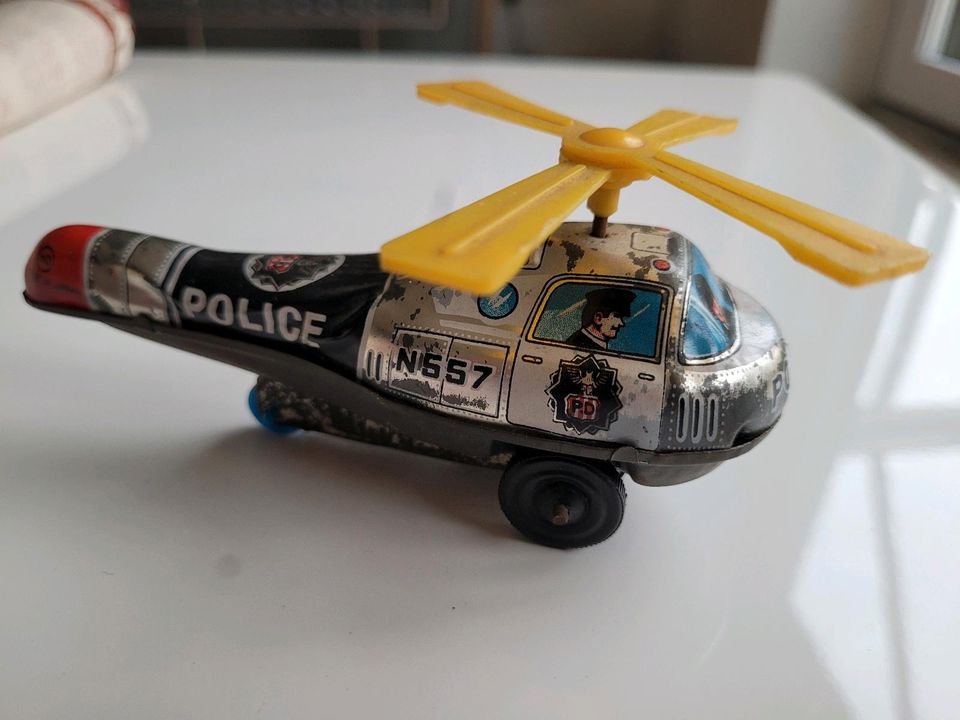 Blechspielzeug Polizeihubschrauber in Mönchengladbach