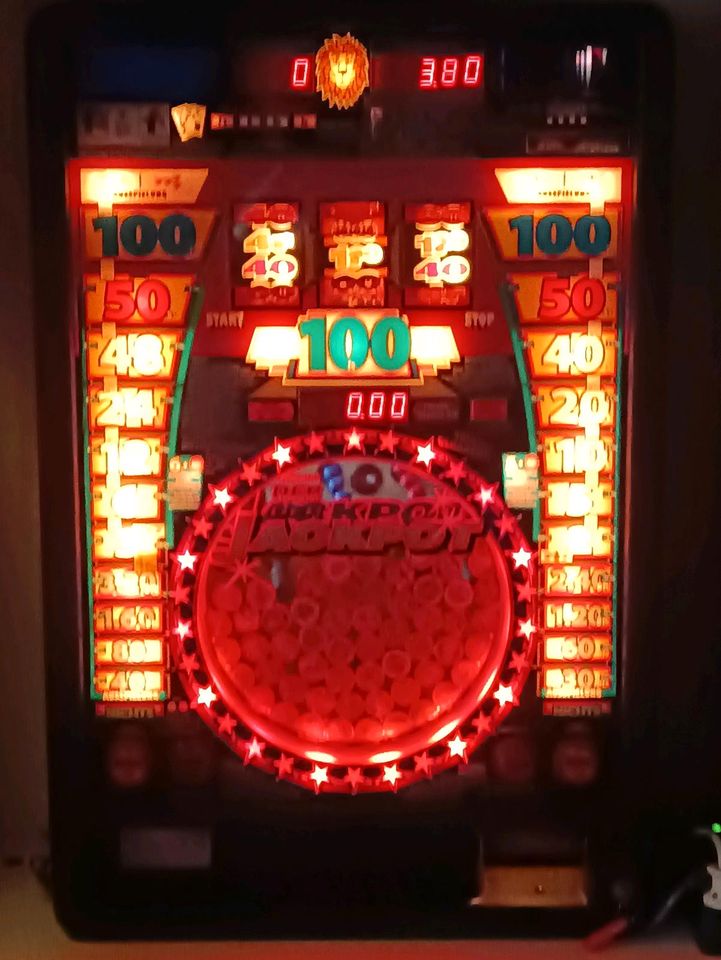 Spielautomat Geldspielautomat in Hattingen