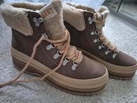 Gant Wintly Boots Damen Schnürstiefel 42 Neu Brandenburg - Hohen Neuendorf Vorschau