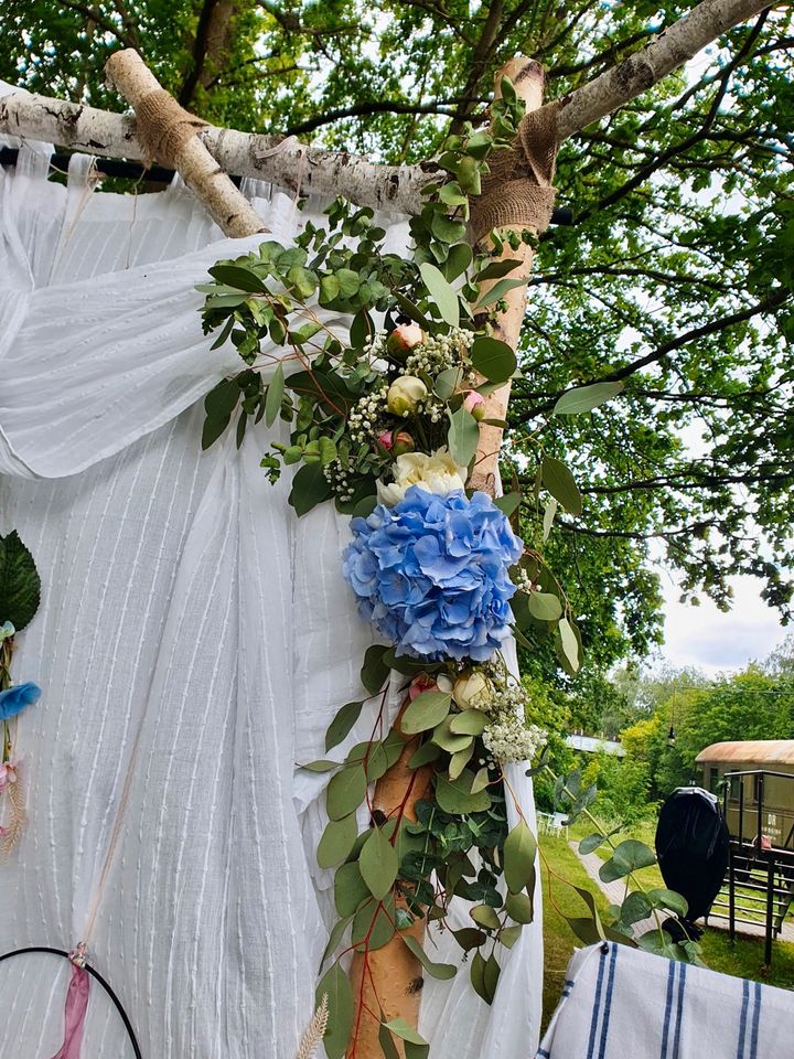 Blumendekoration und Floristik für eure *Boho/Wiesen Hochzeit* in Berlin