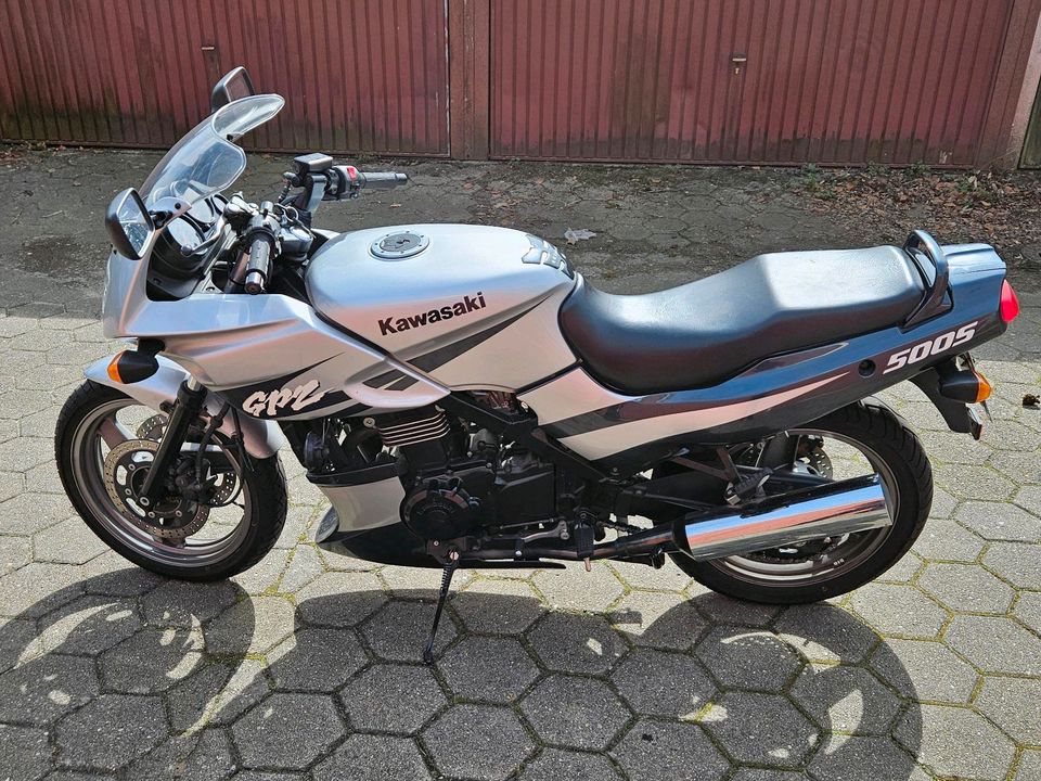 Kawasaki GPZ 500 1.Hand Wenig KM 34 PS in Elze