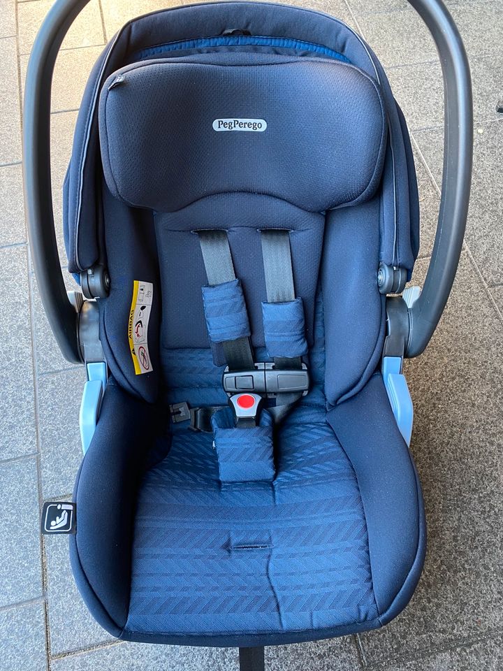 NEUWERTIG Peg Perego Lounge Babyschale Alternative MaxiCosi,Cybex in Hamburg