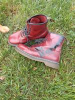 Doc Martens rot 42 unisex Niedersachsen - Friedeburg Vorschau