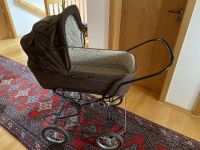 Retro Vintage Nostalgie Kinderwagen  Babyschale braun Bayern - Oettingen in Bayern Vorschau