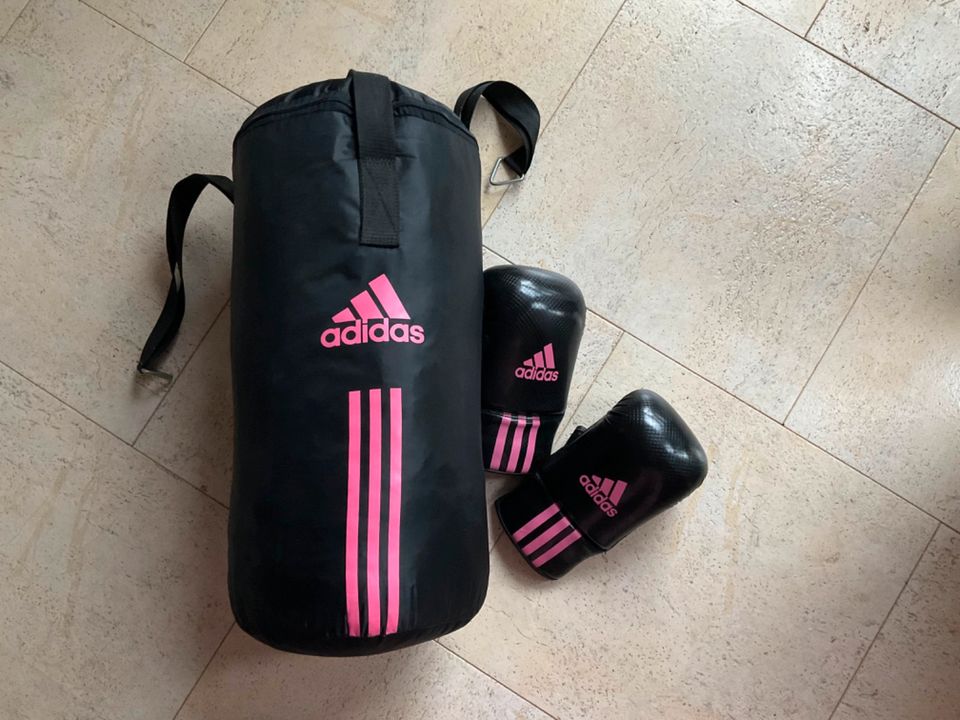 Boxsack Adidas Mädchen in Gelsenkirchen