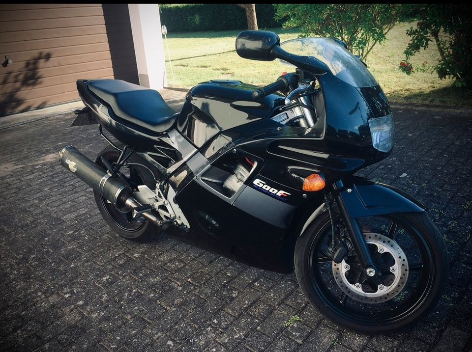 Honda CBR 600 PC25 guter Zustand in Mastershausen