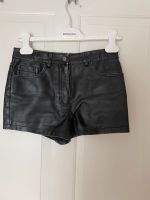 Monnalisa Shorts schwarz Leder Optik, Gr. 10/140 Hessen - Gelnhausen Vorschau