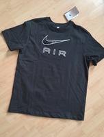 NIKE Damen T- Shirt, Sportshirt, schwarz mit Logo, Gr.S, Neu m.E. Dresden - Bühlau/Weißer Hirsch Vorschau