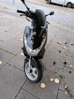 SUCHE JEMANDEN DER ROLLER PEUGEOT RESERVIERT Friedrichshain-Kreuzberg - Kreuzberg Vorschau