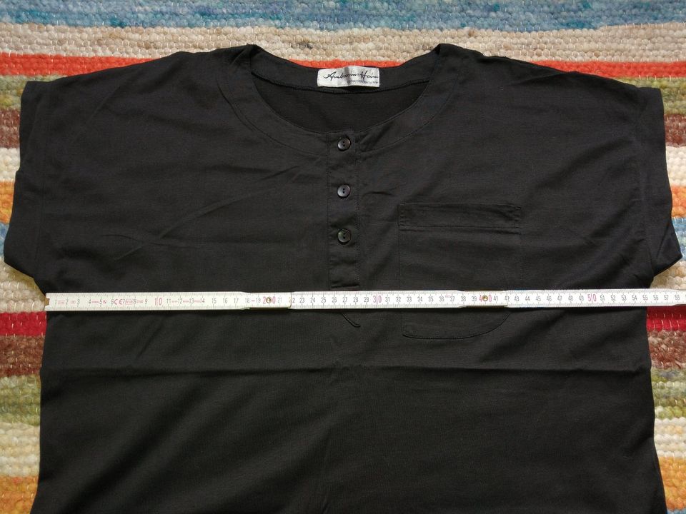 T-Shirt true Vintage 42/44 Schwarz mit Knopfleiste Baumwolle 80er in Mainz