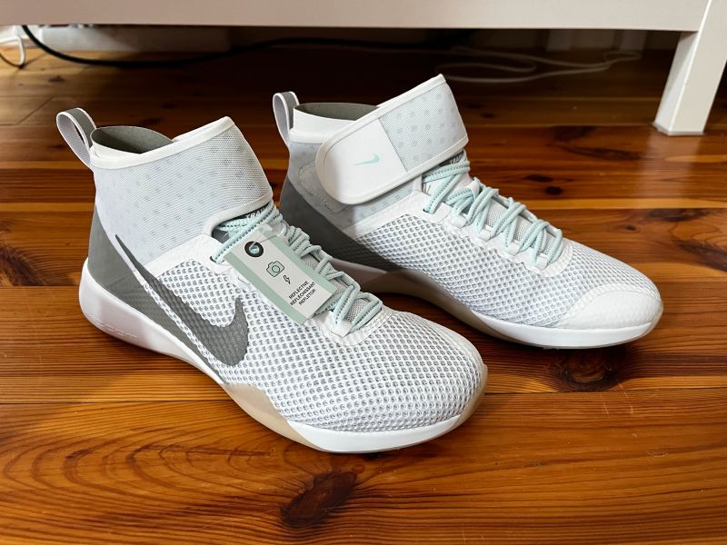 Nike air Zoom String 2 reflect Gr. 38 neu in Friedrichshain