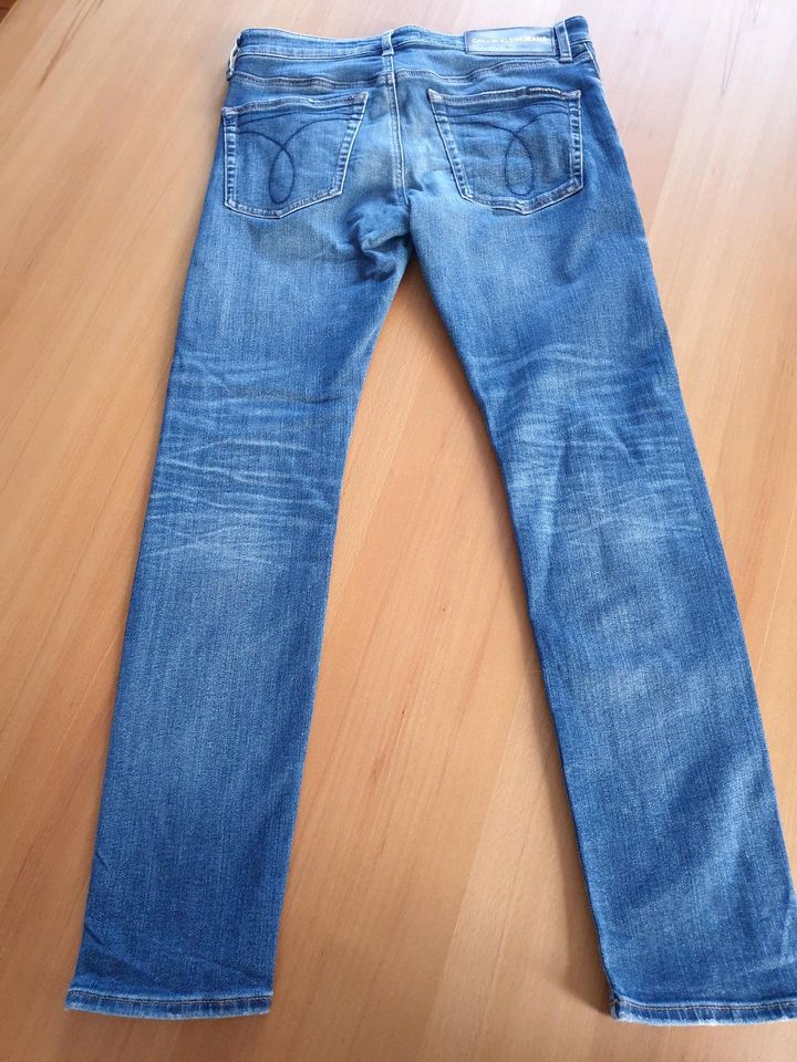 Calvin Klein Jeans Gr. W29 L30 Slim Taper Herren in Achim