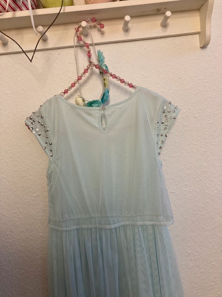 Kleid mit Haarschmuck Kommunion Hochzeit Gr. 152 in Friedrichshafen