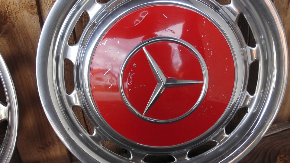 Mercedes Benz Radkappen für W114, 14 Zoll, in Weßling