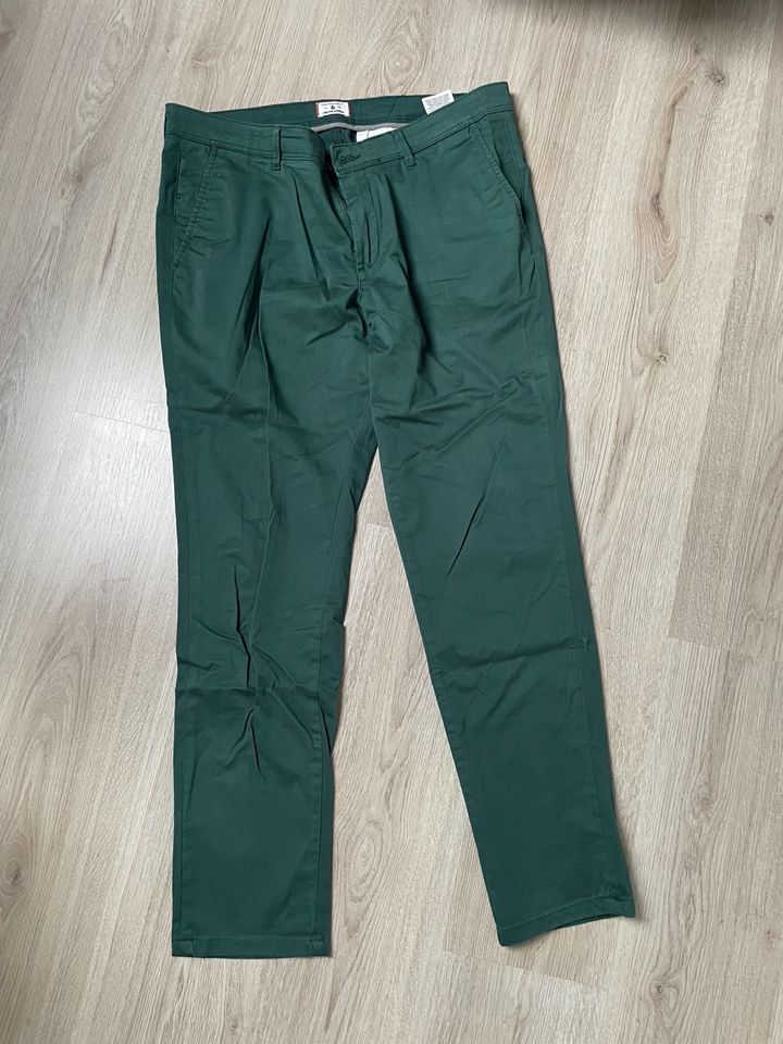 Herren Hose Jack & Jones Gr 36/32 in Wathlingen