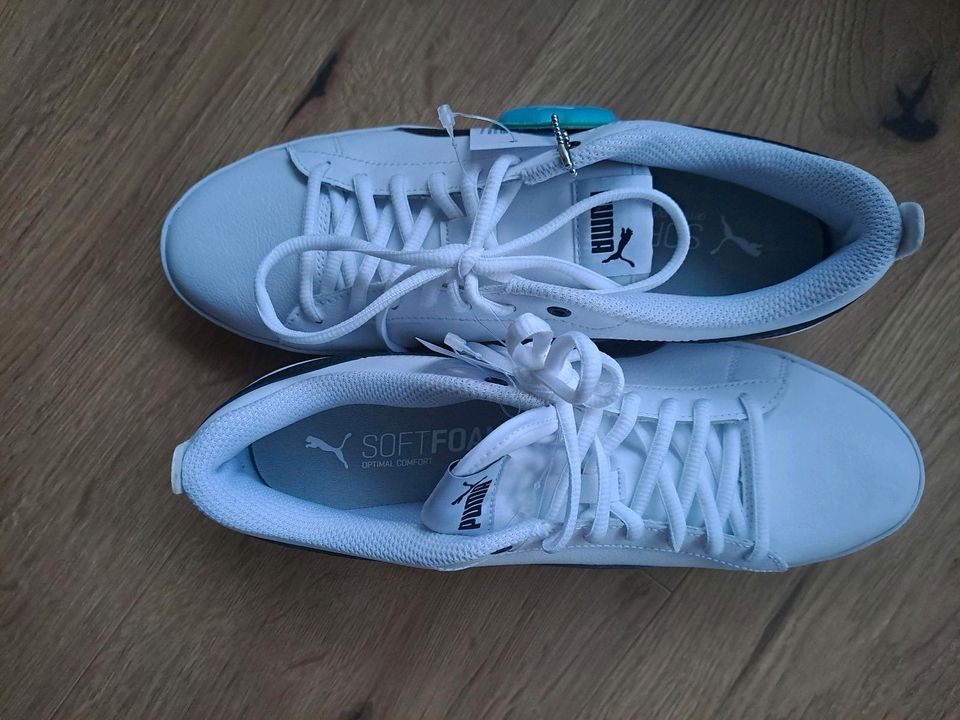 Puma Sneaker 40.5 weiß neu mit Etikett in Temmels