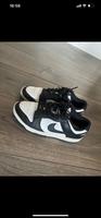 Nike Dunk Low in schwarz/weiß Berlin - Treptow Vorschau