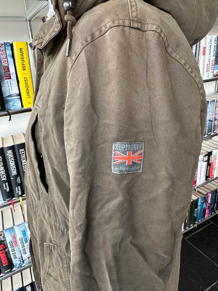 SuperDry Parka Teddyfell oliv grün Gr.L NEU UsedLook in Bottrop