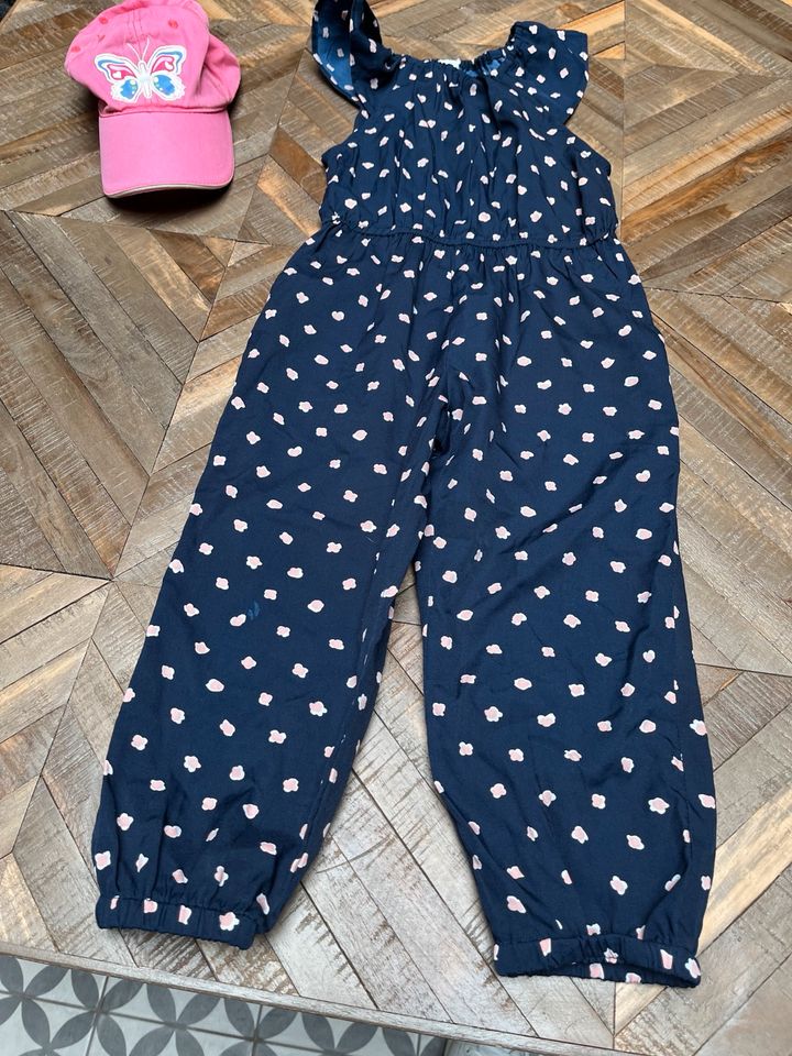 sehr süßer Overall Jumpsuit in Gr. 98/ 104 ❤️ in Lübeck