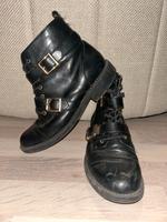 Stiefeletten mit Schnallen Thüringen - Ronneburg Vorschau