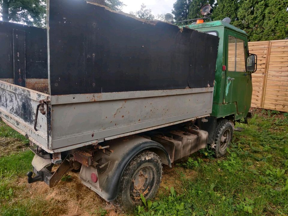 Multicar M25 mit Schiebeschild in Ilmenau