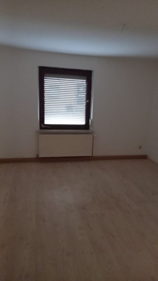 3 Zimmer Wohnung in Neustadt bei Coburg ab sofort in Neustadt b.Coburg