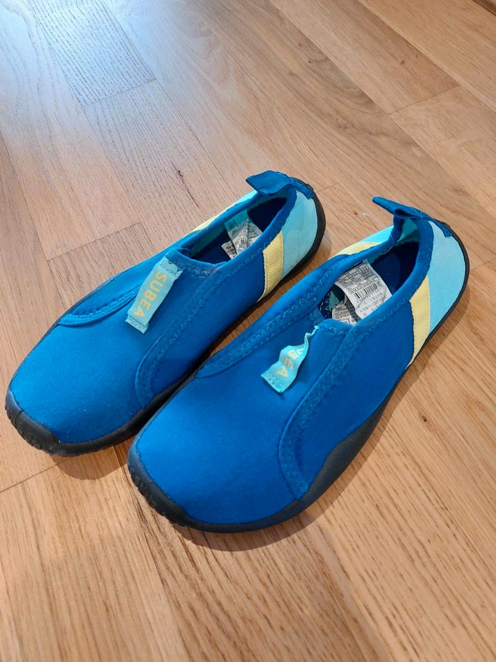 Badeschuhe / Wasserschuhe von Decathlon 32/33 in Metzingen