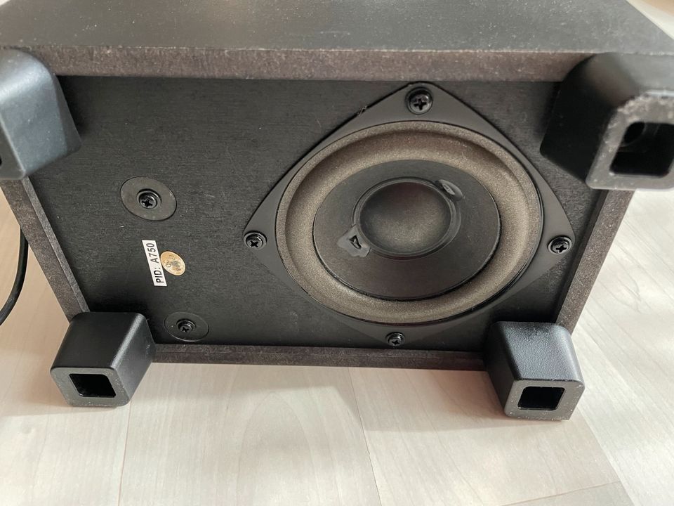 Logitech X-210 Lautsprecher mit Subwoofer gebraucht in Nordrhein-Westfalen  - Oberhausen | Lautsprecher & Kopfhörer gebraucht kaufen | eBay  Kleinanzeigen ist jetzt Kleinanzeigen