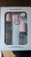 Emporio Armani Baby Set, Flasche und Schnuller Nordrhein-Westfalen - Wesseling Vorschau