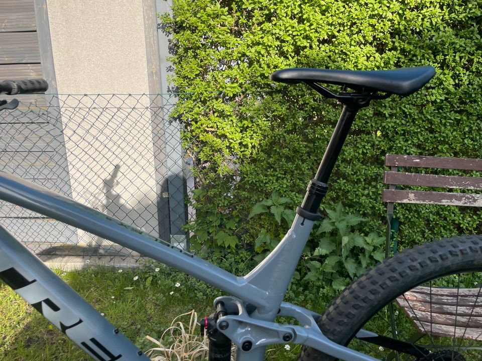 TREK FUEL EX 5 DEORE SLATE/TREK BLACK 2020 - 29 XL in Hennigsdorf