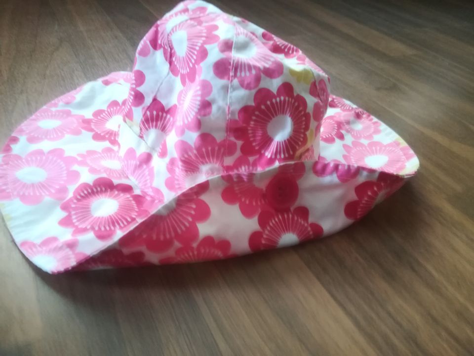 Sommerhut, Mütze Sommer weiß, pink, Blumen, H&M, Gr. 80 in Witten