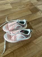 Die Schuhe Friedrichshain-Kreuzberg - Friedrichshain Vorschau
