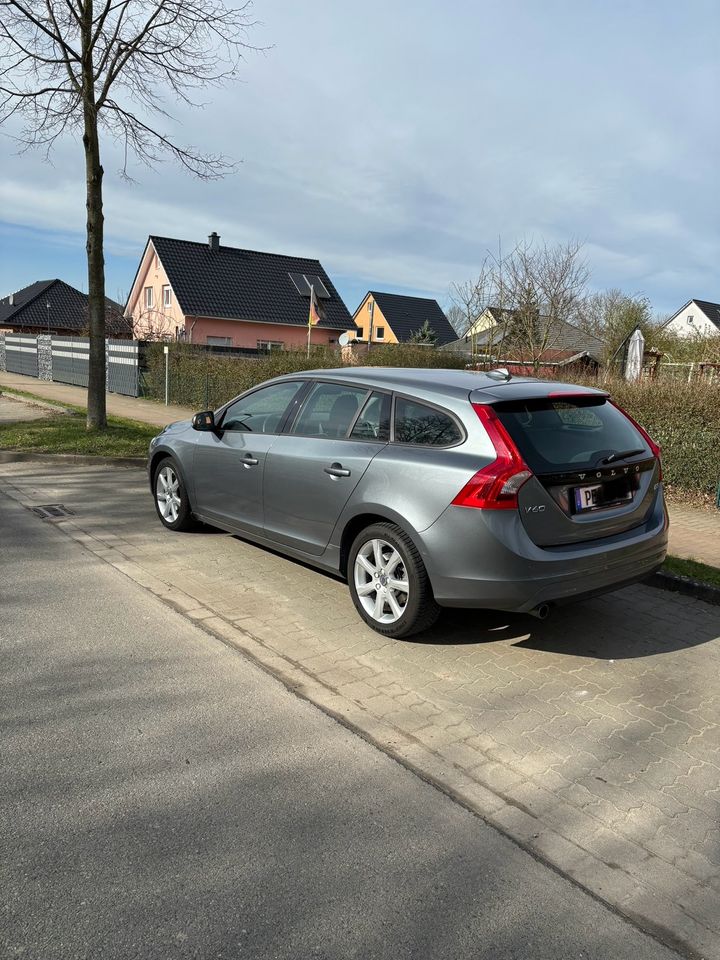 Volvo V60  D3 in Peine