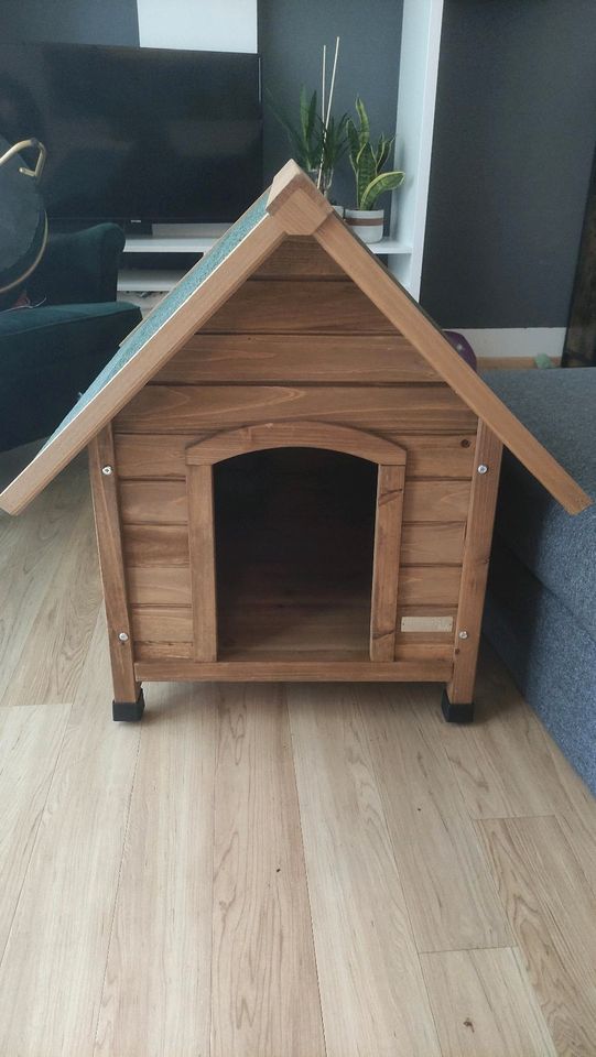 Holz-Hundehütte für mittelgroße Hunde 85x74x80 in Friedrichshafen