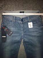 Nagelneue Armani Jeans Größe 27 Berlin - Neukölln Vorschau