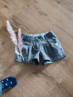 Khaki Quechua Shorts Gr. 116 Top Zustand Niedersachsen - Steinhorst Vorschau