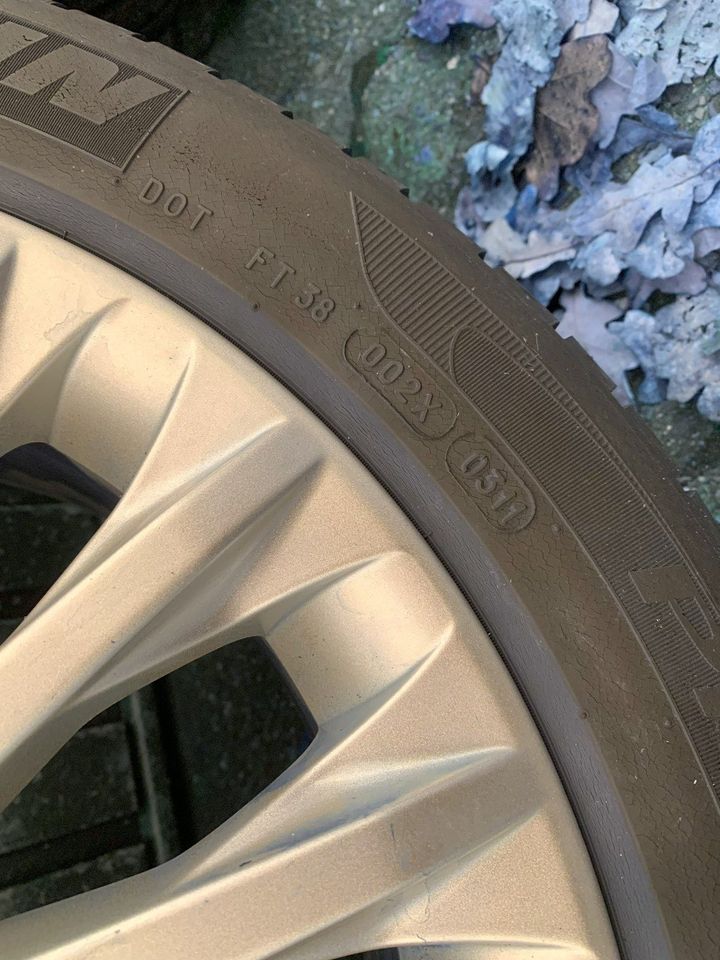 Sommerreifen auf Alufelgen Ford 215/50 R17 in Bremen