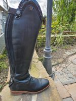 Reitstiefel Leder BR Venetia Lack und Strass 38 W/R Nordrhein-Westfalen - Nachrodt-Wiblingwerde Vorschau