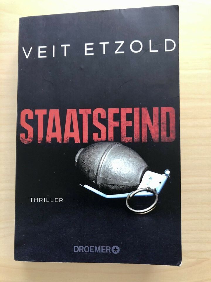 Veit Etzold Staatsfeind Thriller Taschenbuch in Neuwied