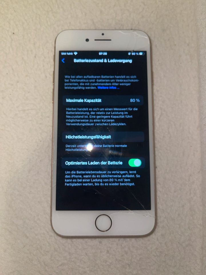 iphone 8 Bildschirm gerissen in Walsrode