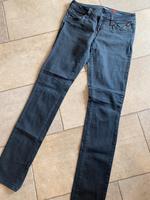 Damenhose Jeans s.oliver 2x vorhanden Niedersachsen - Westerstede Vorschau