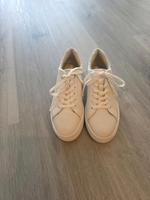s.oliver sneaker gr.39 weiß silber neu Berlin - Neukölln Vorschau