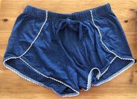 Blaue Shorts Leipzig - Grünau-Ost Vorschau
