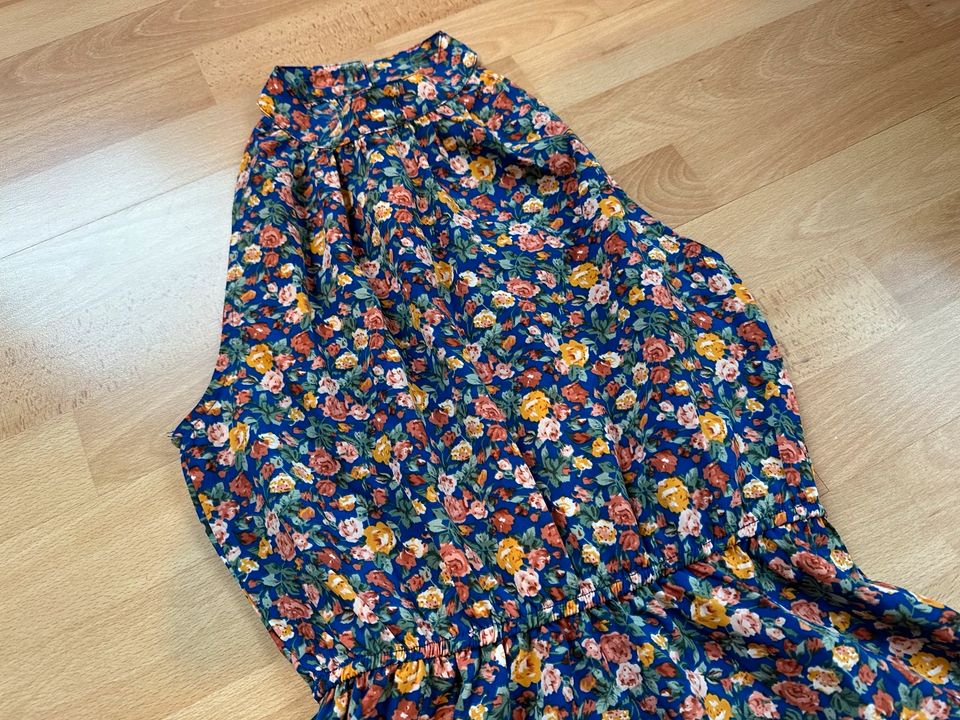 NEUES KLEID Gr. 34/  XS geblümt A-Linie Damen Mädchen in Wetzlar