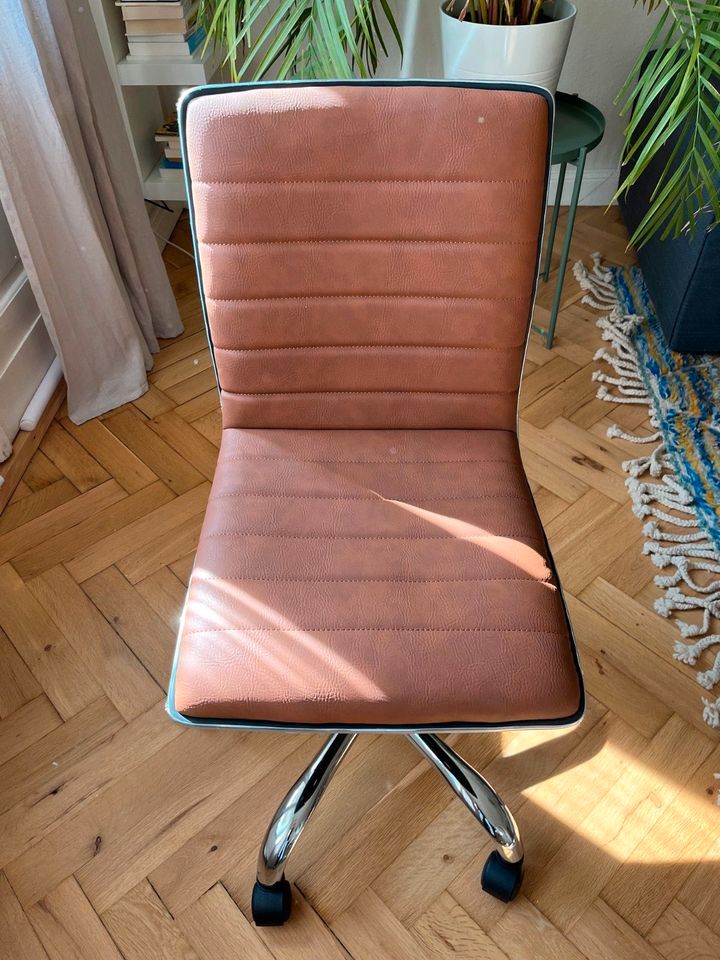 Brown Leather Desk/Office Chair in Berlin