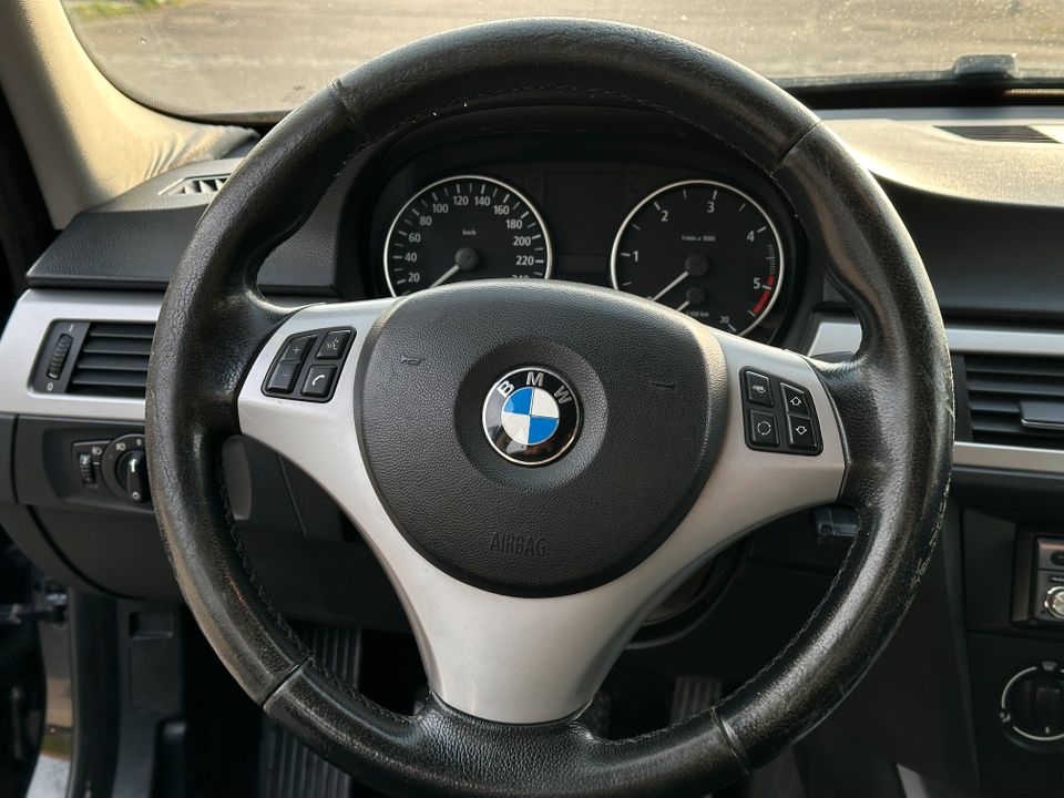 BMW 320d Lim. E90 in Pfaffenhofen a.d. Ilm