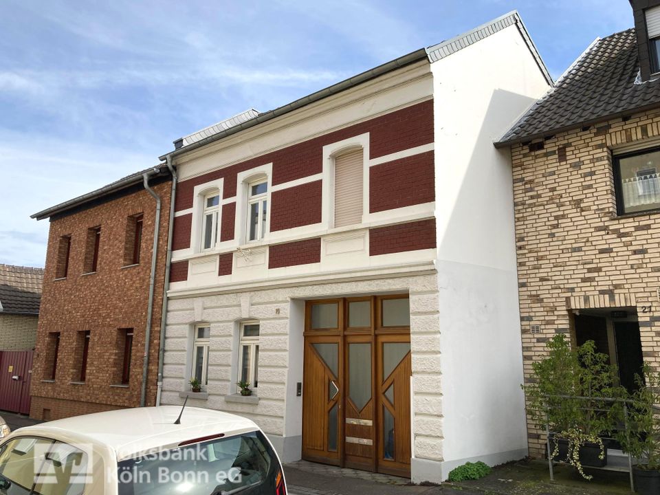 Bonn-Graurheindorf - 3-Parteienhaus ideal zur Vermietung oder teilweisen Eigennutzung geeignet! in Bonn
